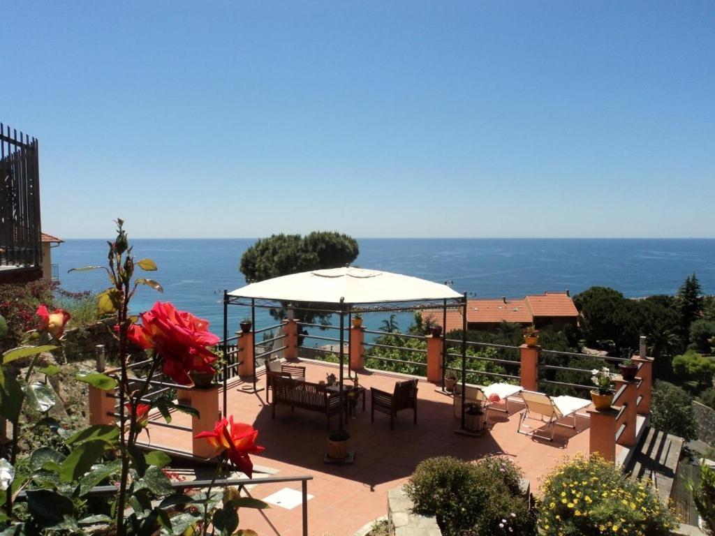 B&B La Mimosa Del Golfo Ospedaletti Zewnętrze zdjęcie